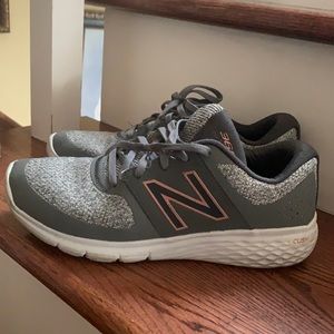 New balance shoes size 7